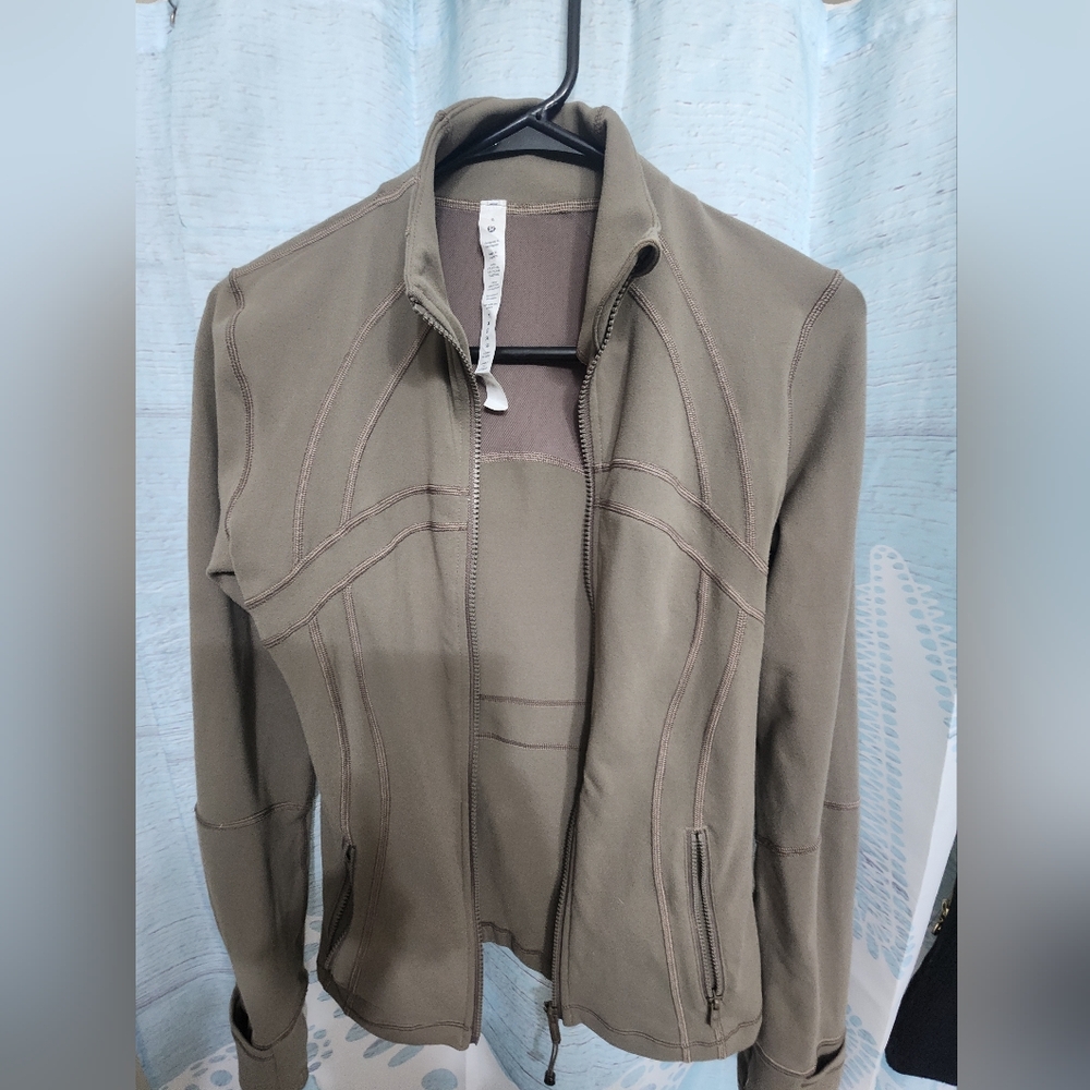 Lululemon Define - image 1